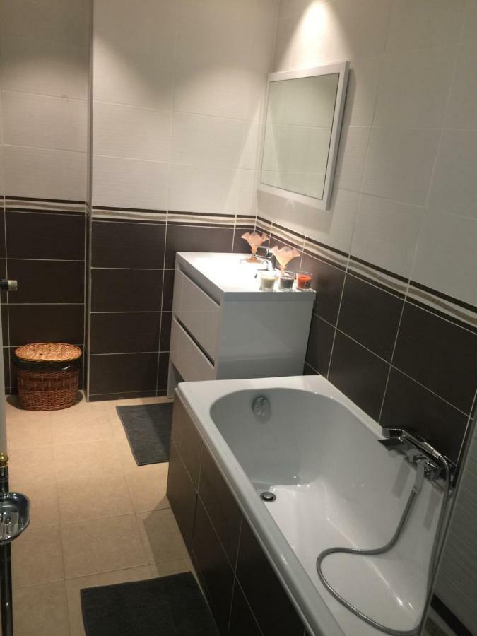 100m2, Jardin Prive, 3 A