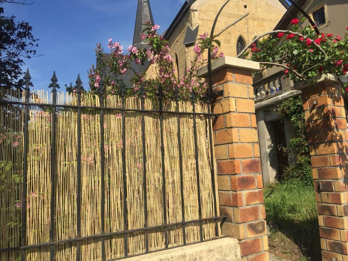 100m2, Jardin Privé, 3 à *