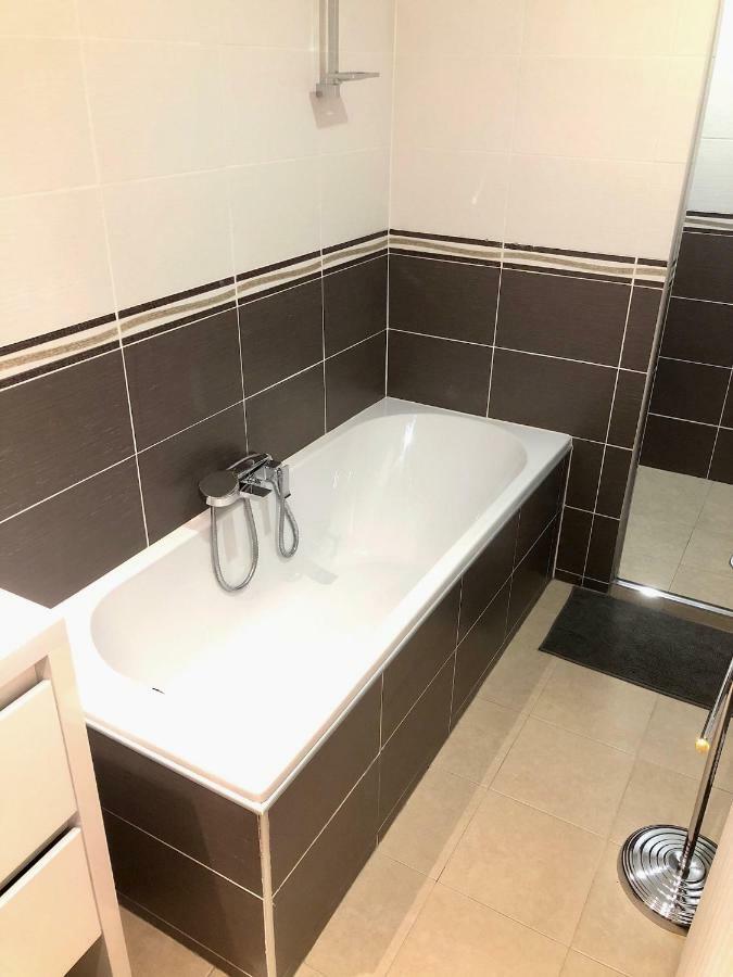 Apartment 100m2, Jardin Prive, 3 A *
